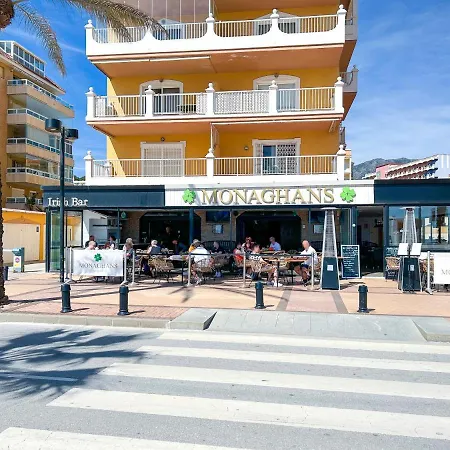 A 900 M De La Playa Y Con Vistas Al Mar En Apartment